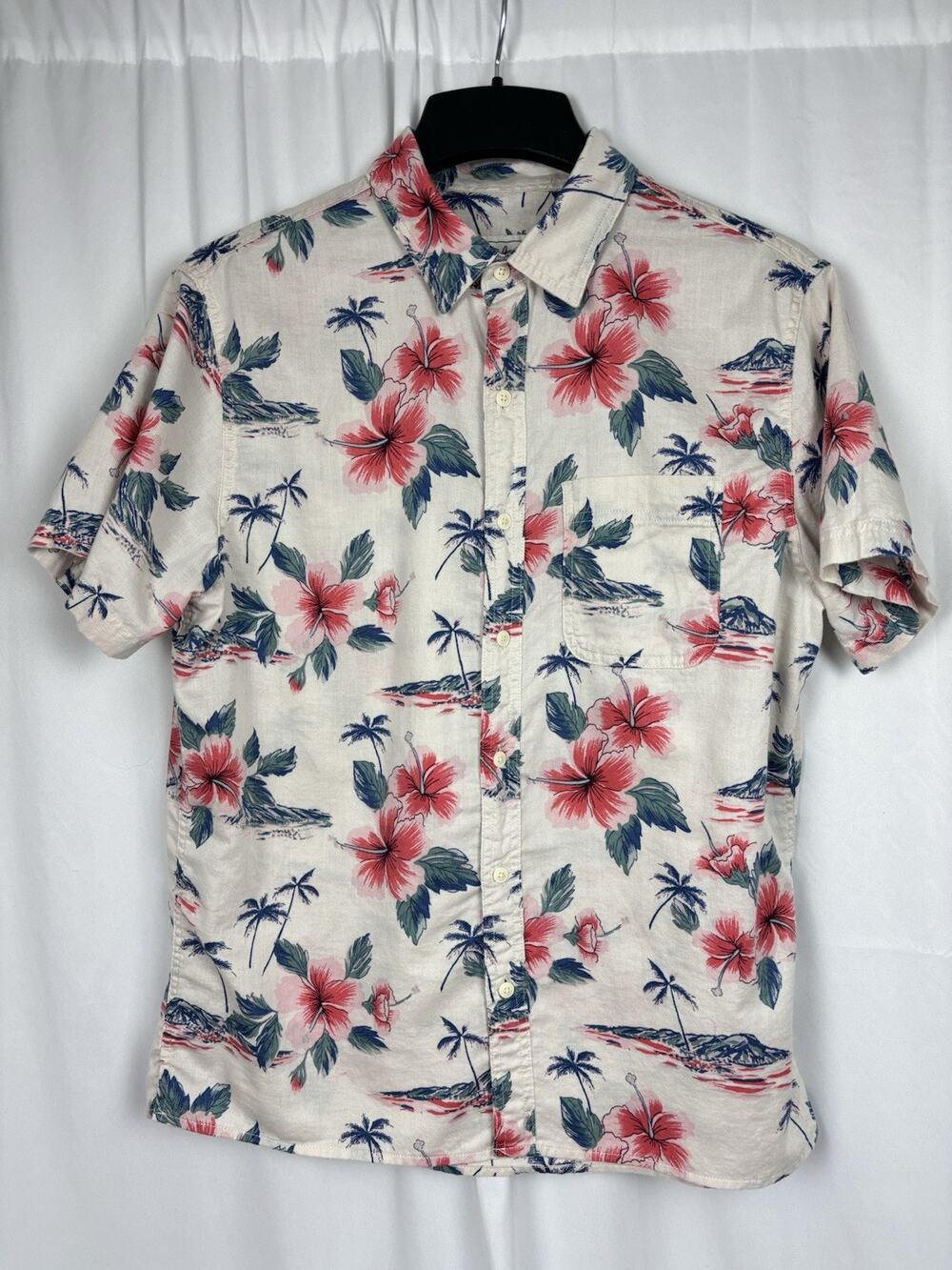 American Eagle Men’s M Button Up Floral Hawaiian Shirt Tropical Short Sleeve
